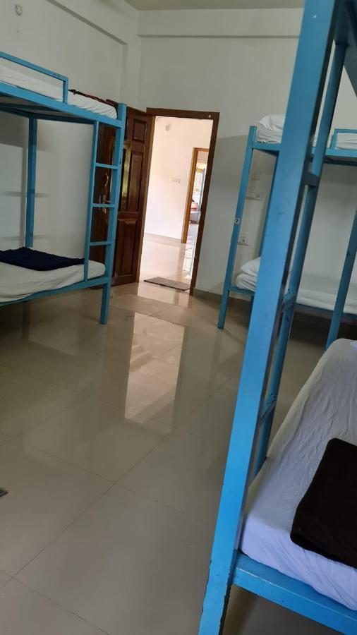 3R Residency Munnar Hostel Δωμάτιο φωτογραφία